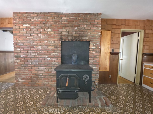 33007 Spruce Drive, Green Valley Lake CA: https://media.crmls.org/medias/3b0db4bf-af52-47c3-a838-e3258abd630f.jpg