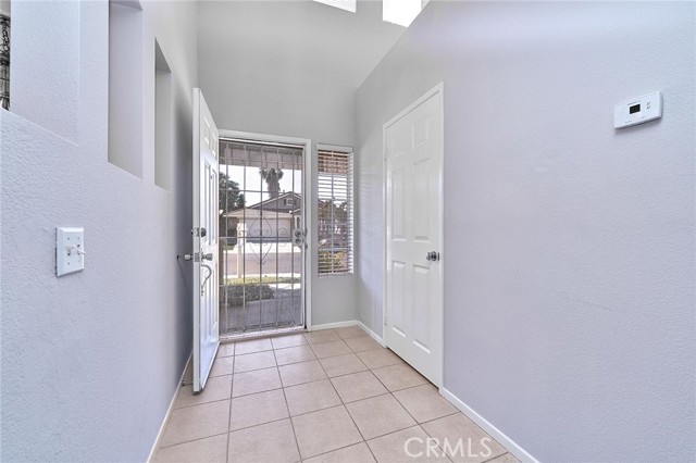 Detail Gallery Image 12 of 59 For 5280 Melbourne, Riverside,  CA 92508 - 3 Beds | 2/1 Baths