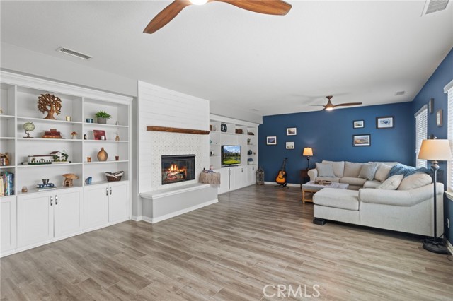 32701 Juniper Berry Drive, Winchester CA: https://media.crmls.org/medias/3b0dec80-ea72-4ea9-92f4-2397aa5dd08b.jpg