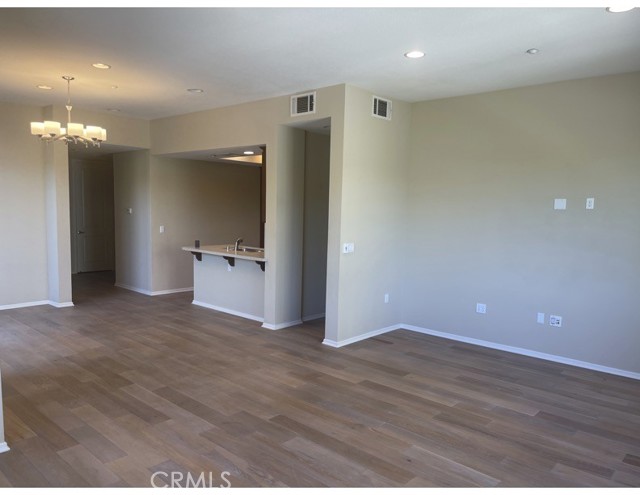 Detail Gallery Image 4 of 24 For 13019 Park Pl #201,  Hawthorne,  CA 90250 - 2 Beds | 2 Baths