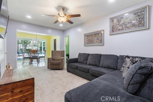 4817 Quartz Hill Rd, Quartz Hill CA: https://media.crmls.org/medias/3b0e427c-0a91-4ab9-b2b6-f404daf99b47.jpg