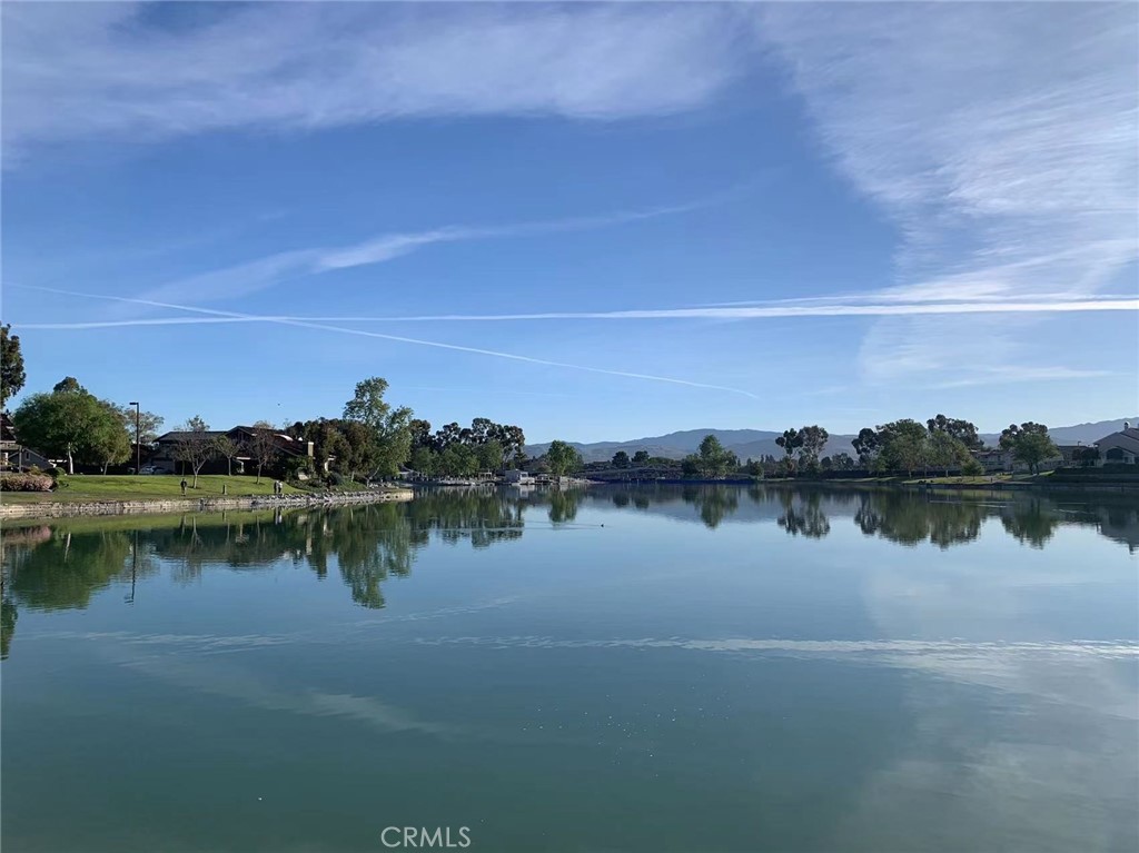 https://media.crmls.org/medias/3b0e803e-fbaa-4efa-a0a2-8e6e149d15eb.jpg?preset=X-Large