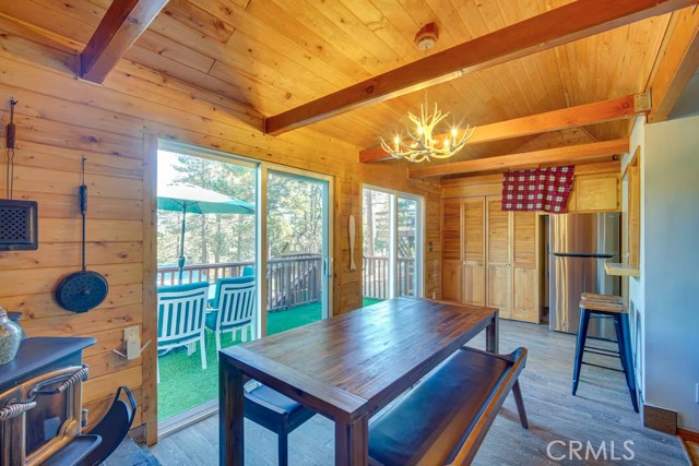 Detail Gallery Image 9 of 21 For 465 Temple Ln, Big Bear Lake,  CA 92315 - – Beds | – Baths