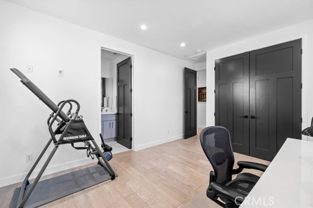 3213 Pine Ave, Manhattan Beach, California 90266, 5 Bedrooms Bedrooms, ,1 BathroomBathrooms,Residential,Sold,Pine Ave,SB22146634