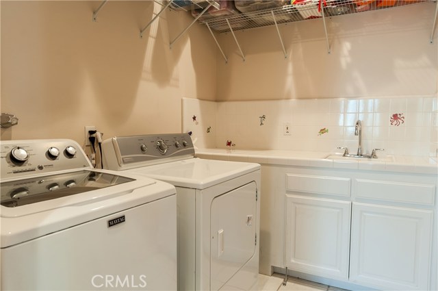 1910 Nelson Avenue, Redondo Beach, California 90278, 4 Bedrooms Bedrooms, ,3 BathroomsBathrooms,Residential,Sold,Nelson,SB17243163