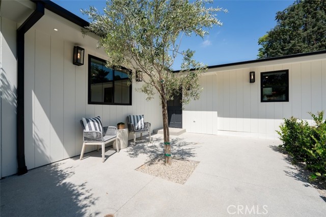 13817 Valley Vista Blvd, Sherman Oaks CA: https://media.crmls.org/medias/3b1147e7-05e2-4d18-9eb1-a2335abea59b.jpg