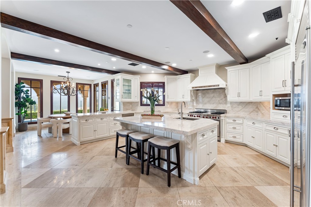 3b1232db B504 4d6f 9fee Fb3e13582483