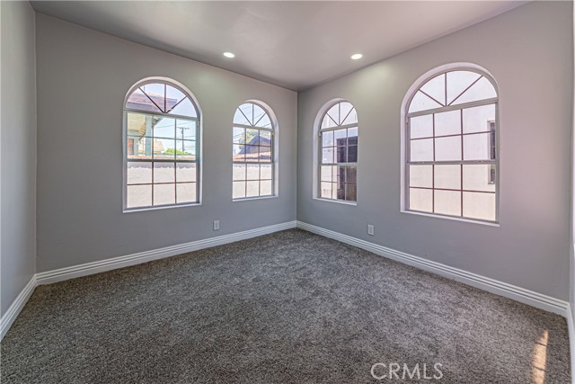 5334 S Victoria Avenue, Los Angeles CA: https://media.crmls.org/medias/3b1284bf-af84-4bca-a87e-67994b8cd24b.jpg