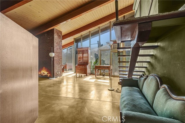 3868 Scadlock Lane, Sherman Oaks CA: https://media.crmls.org/medias/3b129f30-98c6-491b-9f36-e3f27e14d3df.jpg