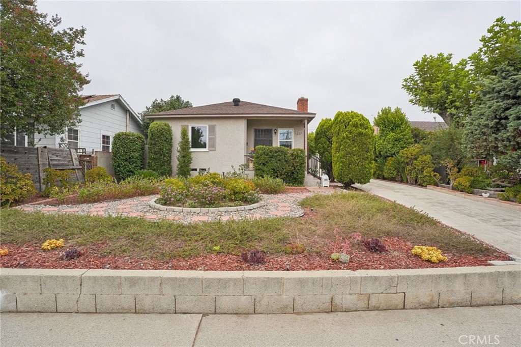 3227 E Del Mar Boulevard