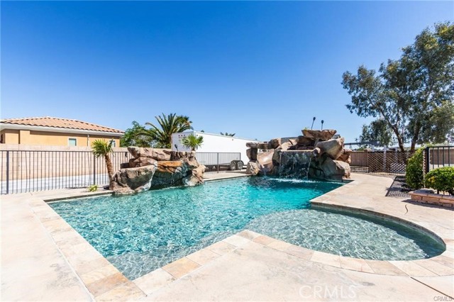 Detail Gallery Image 58 of 74 For 13195 Trailwood Way, Apple Valley,  CA 92308 - 5 Beds | 6 Baths