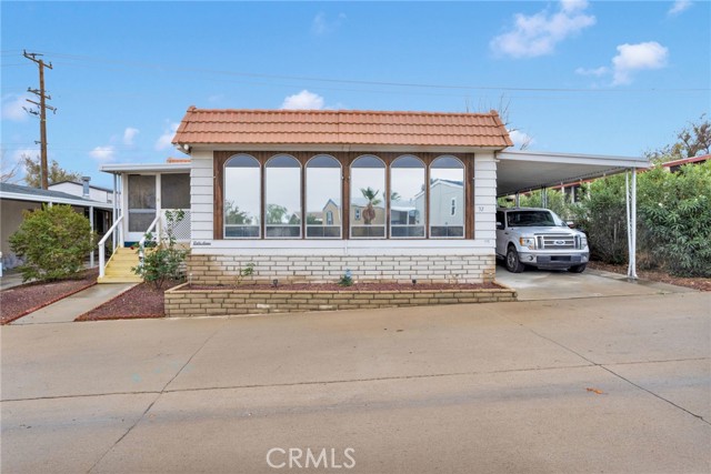 2494 Main Street, Barstow CA: https://media.crmls.org/medias/3b145fff-926e-4552-a675-97166a18e06d.jpg