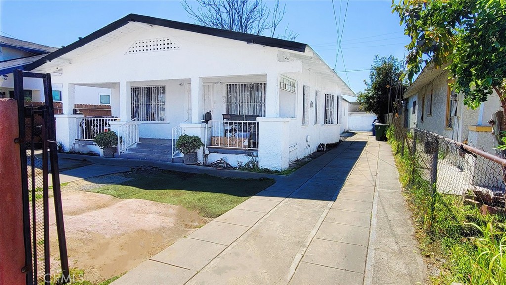 242 W 58th, Los Angeles, CA 90037