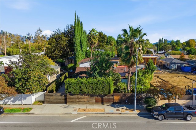 Detail Gallery Image 3 of 75 For 5526 Fulton, Sherman Oaks,  CA 91401 - 3 Beds | 3 Baths