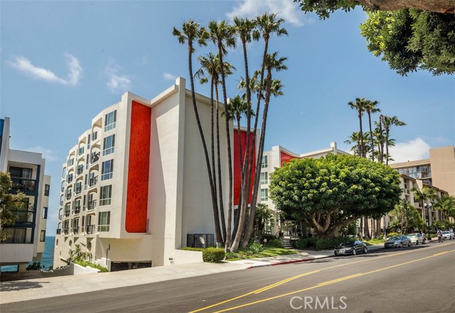 565 Esplanade, Redondo Beach, California 90277, 1 Bedroom Bedrooms, ,1 BathroomBathrooms,Residential,Sold,Esplanade,SB24016409