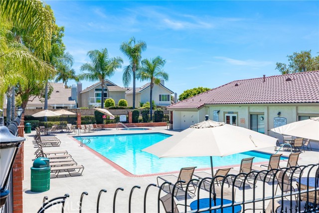 21011 Marin, Lake Forest CA: https://media.crmls.org/medias/3b168d44-7043-4afe-add5-6c9d525f3022.jpg