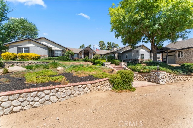 34037 Agua Dulce Canyon Road, Agua Dulce CA: https://media.crmls.org/medias/3b1774b7-a19a-4629-8ad6-7c7032c0dec9.jpg
