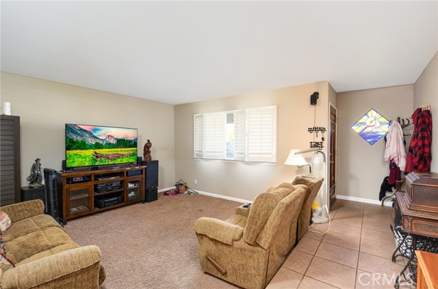 Detail Gallery Image 3 of 25 For 42065 Carnegie Ave, Hemet,  CA 92544 - 3 Beds | 2 Baths