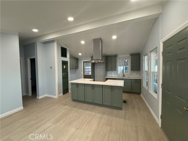 Detail Gallery Image 15 of 35 For 716 N Grand #D-3,  Covina,  CA 91724 - 2 Beds | 1 Baths