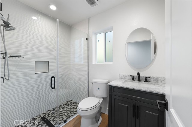 6653 Belmar Avenue, Reseda CA: https://media.crmls.org/medias/3b17edf2-2939-4b7d-945a-e7e007860a0b.jpg