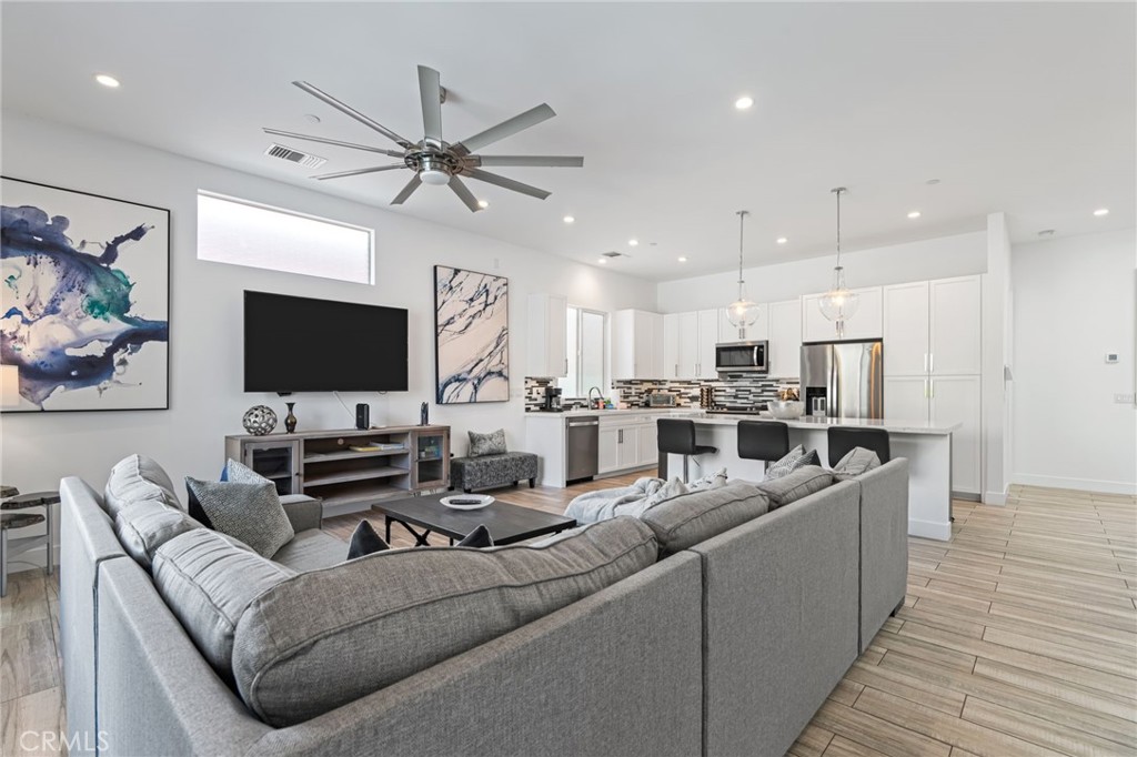 MLS #SR25103024 image #9