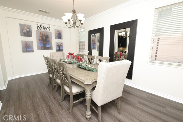 Detail Gallery Image 22 of 69 For 3999 Currant Ln, San Bernardino,  CA 92407 - 5 Beds | 3 Baths