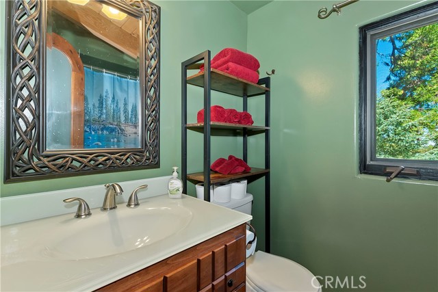 28545 Wabash Drive, Lake Arrowhead CA: https://media.crmls.org/medias/3b19635d-c595-4fac-8df2-abf5f828eebd.jpg