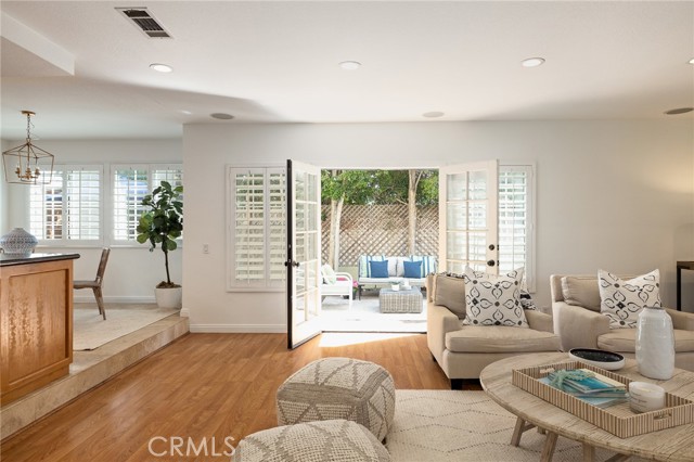 2812 Oak Avenue, Manhattan Beach, California 90266, 4 Bedrooms Bedrooms, ,2 BathroomsBathrooms,Residential,Sold,Oak,SB22058615