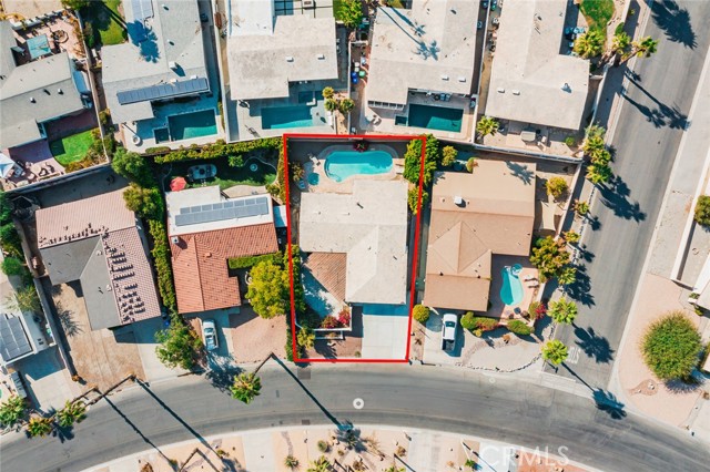 76796 Oklahoma Avenue, Palm Desert CA: https://media.crmls.org/medias/3b1b9e8e-c3ea-4720-9c35-a87c686521d0.jpg