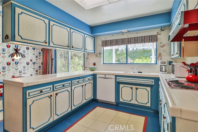 17313 Citronia Street, Northridge CA: https://media.crmls.org/medias/3b1c1dd5-be8c-4558-8be3-f9f6f60dc469.jpg