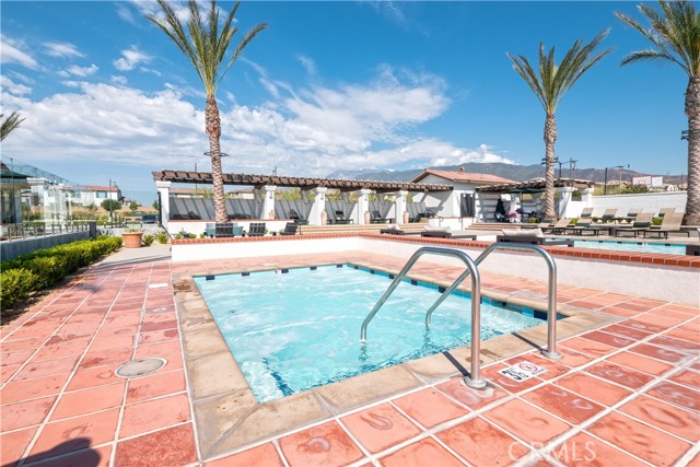 Detail Gallery Image 60 of 69 For 16657 Snowdrop Ln #2,  Fontana,  CA 92336 - 4 Beds | 3 Baths