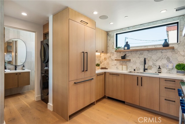 Detail Gallery Image 11 of 64 For 521 1/2 Iris Ave, Corona Del Mar,  CA 92625 - 2 Beds | 2/1 Baths