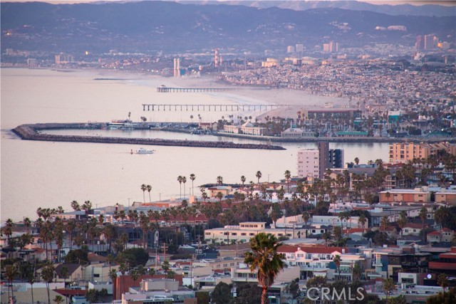 Detail Gallery Image 40 of 48 For 229 via Pasqual, Redondo Beach,  CA 90277 - 4 Beds | 4 Baths