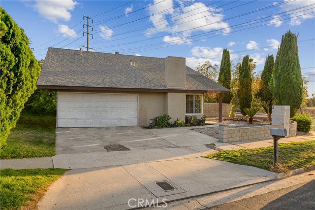 Image 2 for 5005 Pearblossom Dr, Riverside, CA 92507