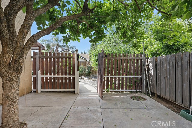 Detail Gallery Image 48 of 50 For 1958 Fall Brook Ct, Merced,  CA 95340 - 4 Beds | 3 Baths