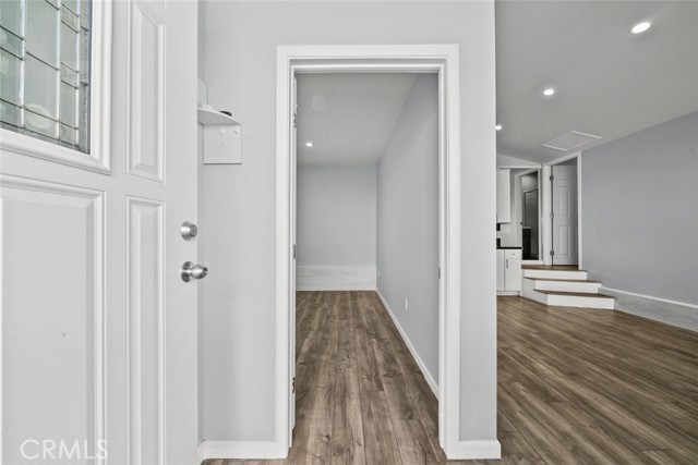8447 Colbath Avenue, Panorama City CA: https://media.crmls.org/medias/3b1e96fa-47df-40dd-8eac-77947fa9e3a3.jpg