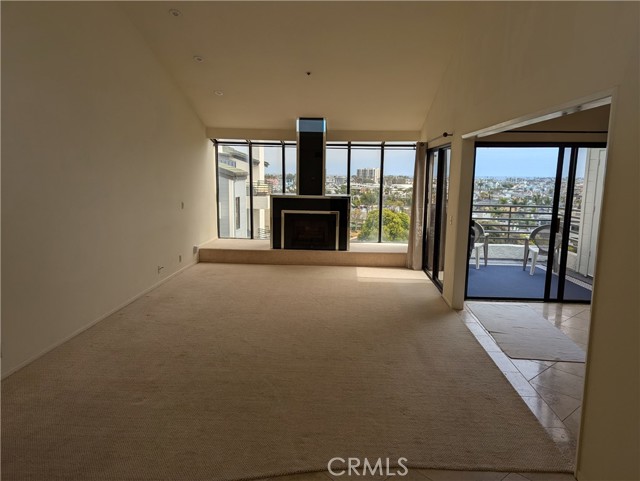 Detail Gallery Image 16 of 55 For 270 Cagney Ln #308,  Newport Beach,  CA 92663 - 2 Beds | 2 Baths