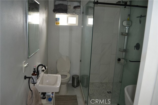 Detail Gallery Image 8 of 24 For 3970 Strang St, Los Angeles,  CA 90063 - 2 Beds | 1 Baths