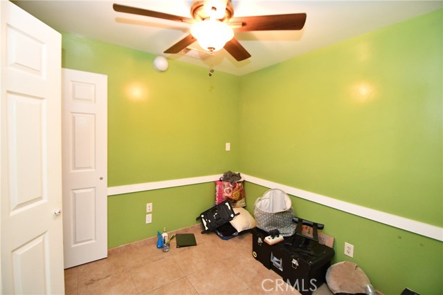 Detail Gallery Image 21 of 22 For 14103 Fonthill Ave a,  Hawthorne,  CA 90250 - 6 Beds | 3 Baths