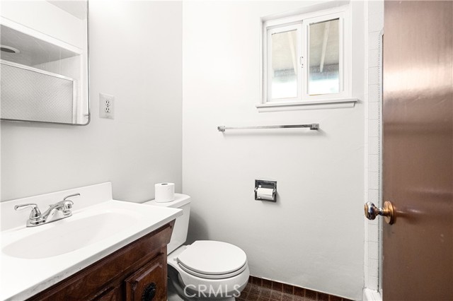 Detail Gallery Image 11 of 26 For 4904 N Crescent St, San Bernardino,  CA 92407 - 4 Beds | 2 Baths