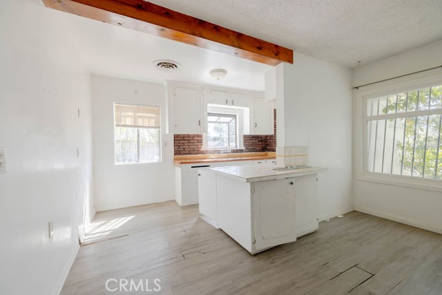 11779 Dronfield Avenue, Pacoima CA: https://media.crmls.org/medias/3b2087a9-75a1-4515-81ff-69b994cfa4e6.jpg