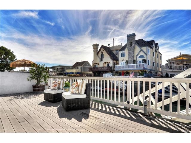 Detail Gallery Image 7 of 24 For 16767 Bayview Dr, Sunset Beach,  CA 92649 - 3 Beds | 2 Baths