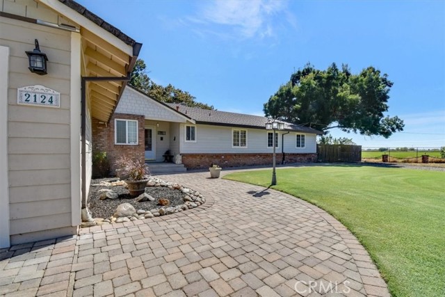 2124 Erle Road, Marysville CA: https://media.crmls.org/medias/3b224f46-c6fd-4ad3-82f1-0dda04a5c361.jpg