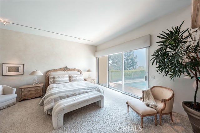 10272 Overhill Drive, North Tustin CA: https://media.crmls.org/medias/3b22eb93-3bb5-4ce4-8d95-afa06fcde662.jpg