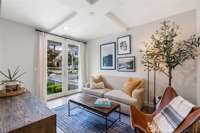 Detail Gallery Image 6 of 44 For 204 S Helberta, Redondo Beach,  CA 90277 - 4 Beds | 4 Baths