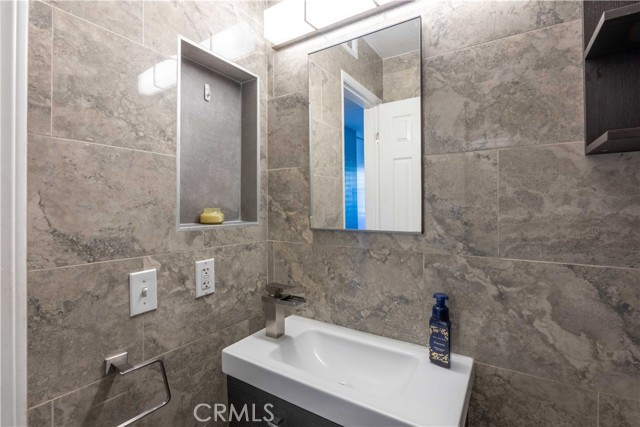 Detail Gallery Image 22 of 46 For 645 Chestnut Avenue #106,  Long Beach,  CA 90802 - 2 Beds | 2 Baths