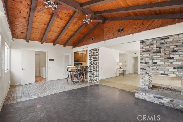 Detail Gallery Image 11 of 45 For 11357 Orcas Ave, Lakeview Terrace,  CA 91342 - 3 Beds | 3 Baths