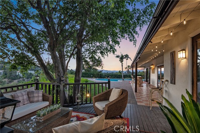 Detail Gallery Image 10 of 15 For 3701 Royal Meadow, Sherman Oaks,  CA 91403 - 4 Beds | 3 Baths