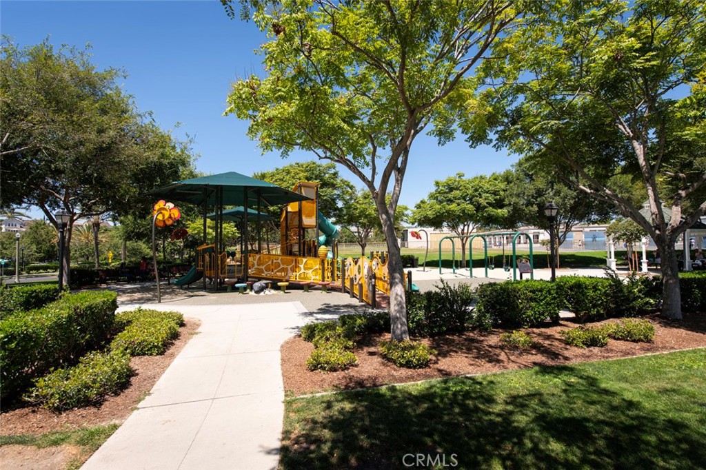 MLS #OC25273018 image #24