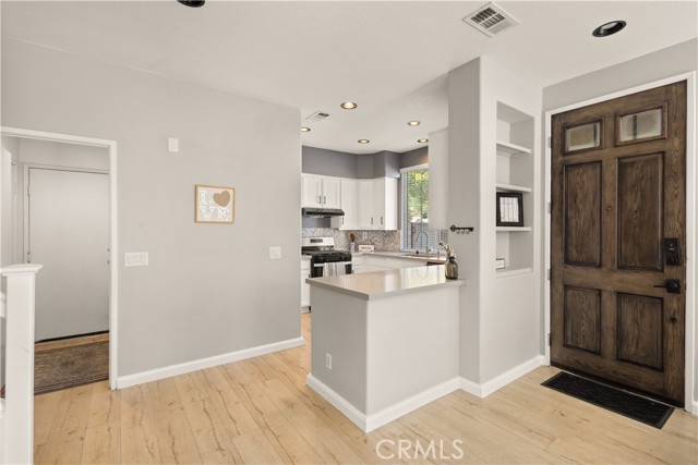 26502 Big Sur Drive, Valencia CA: https://media.crmls.org/medias/3b24c324-0d01-4a95-9f95-2e639346f53c.jpg